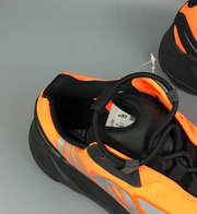 Yeezy Boost 700 MNVN
