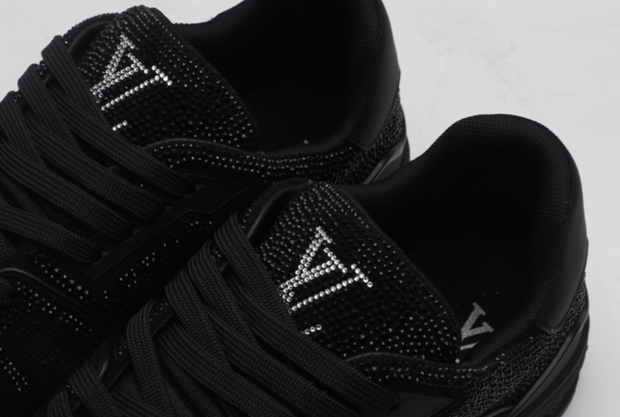 Louis Vuitton Trainer Sneaker – Embossed Monogram & Premium Detailing
