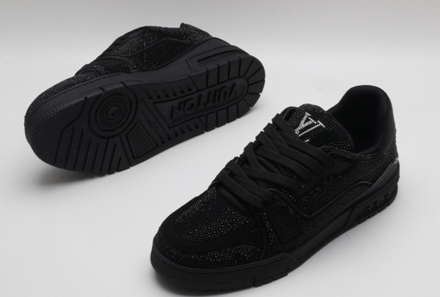 Louis Vuitton Trainer Sneaker – Embossed Monogram & Premium Detailing