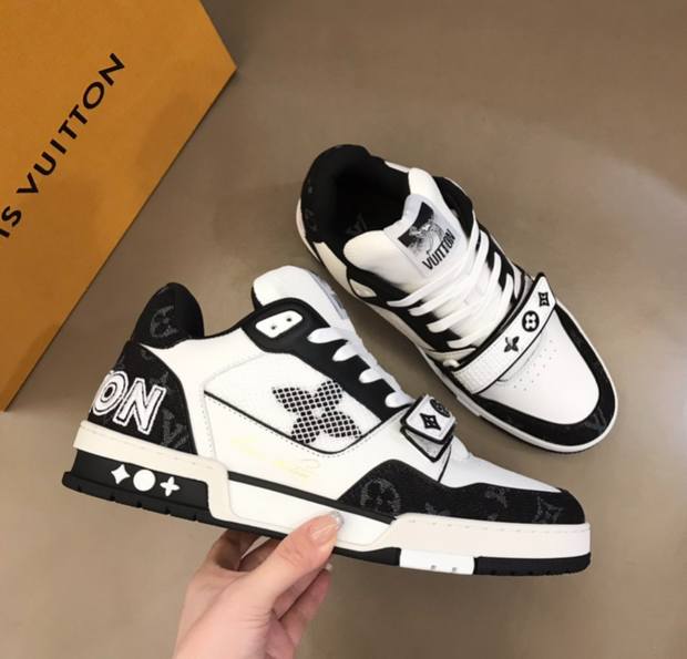 Louis Vuitton Trainer Sneaker – Black & White Monogram