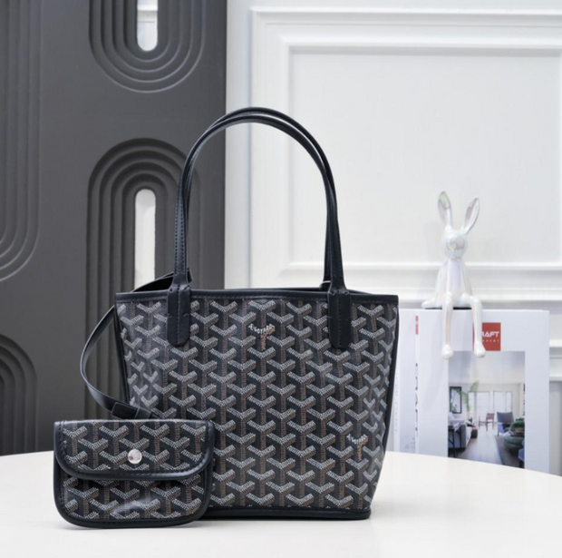 Goyard Saint Louis PM Tote Bag with Pouch