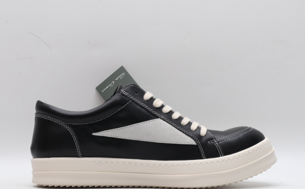 Rick Owen’s Low-Top sneakers